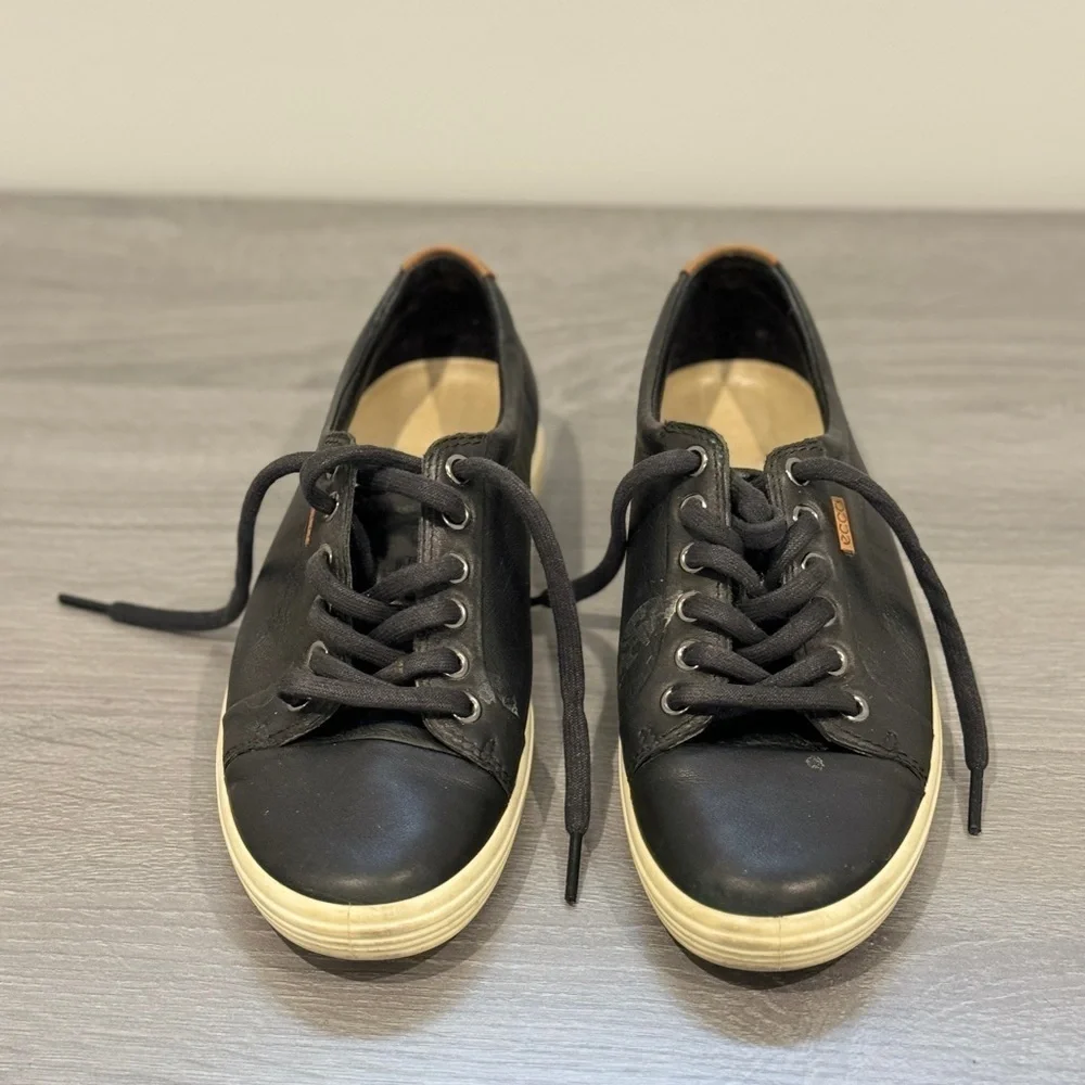 Ecco Black Women’s Casual Sneakers (Size 38)